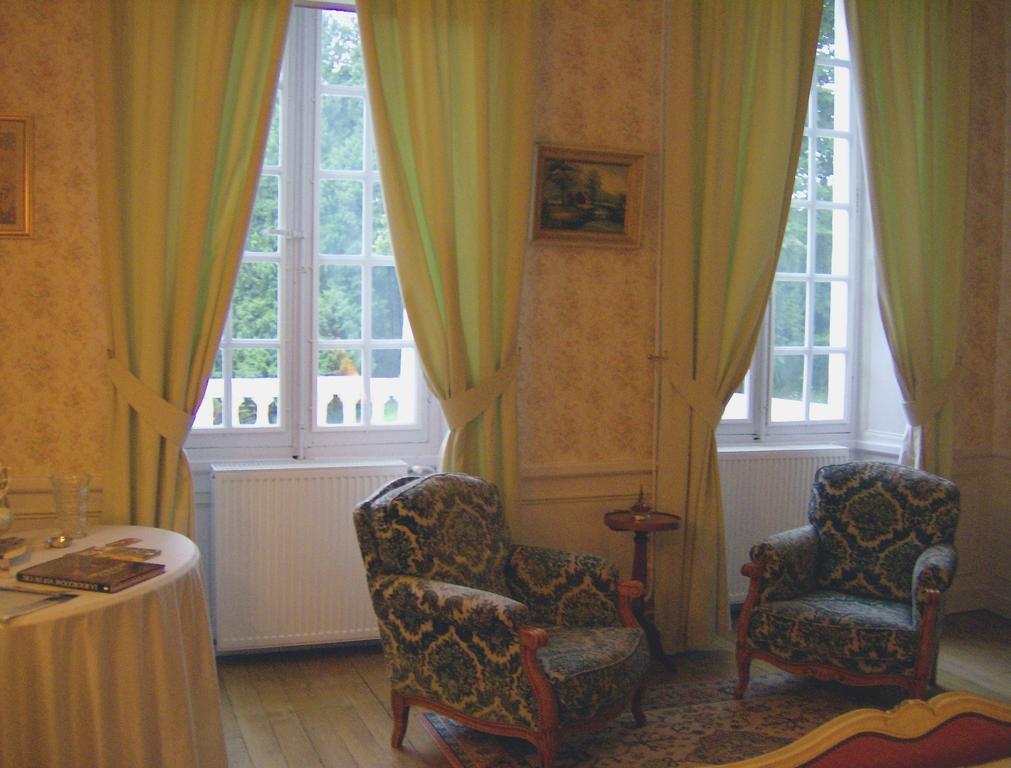 Le Chateau De Prauthoy 객실 사진
